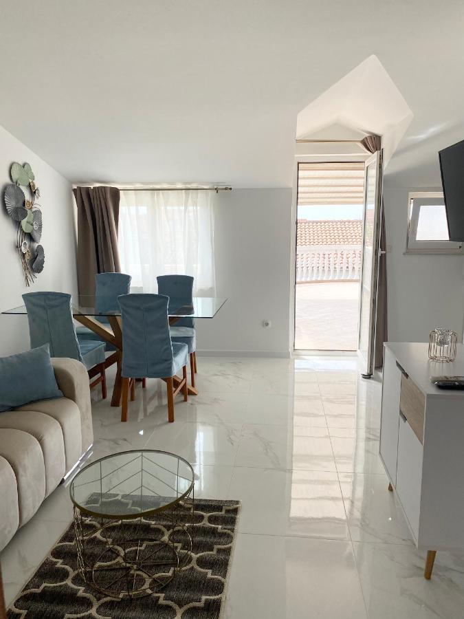 Azul Vodice Apartment Екстериор снимка